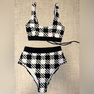 CUPSHE Black White Houndstooth High Waisted Bikini Set Small Sporty Chic